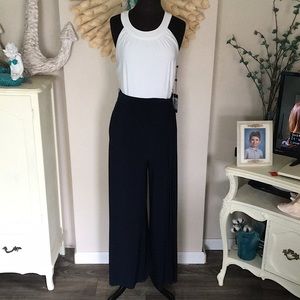 Tommy Hilfiger navy white outfit 8